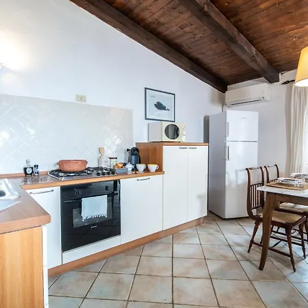 Apartment Cala Francese Maggiorana - Happy
